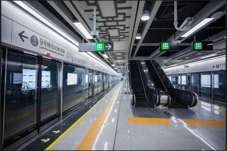 光等離子技術助推深圳地鐵現代化升級